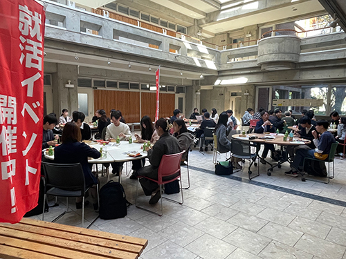 就活ランチの様子