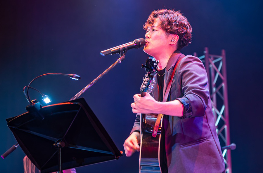 ライブ中の太田さん